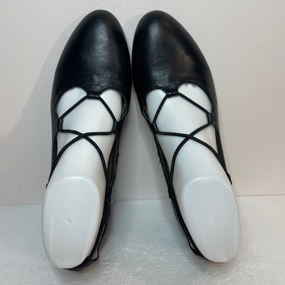 Array Women’s Black Leather Ballet Slip On Shoes - Picture 3 of 9